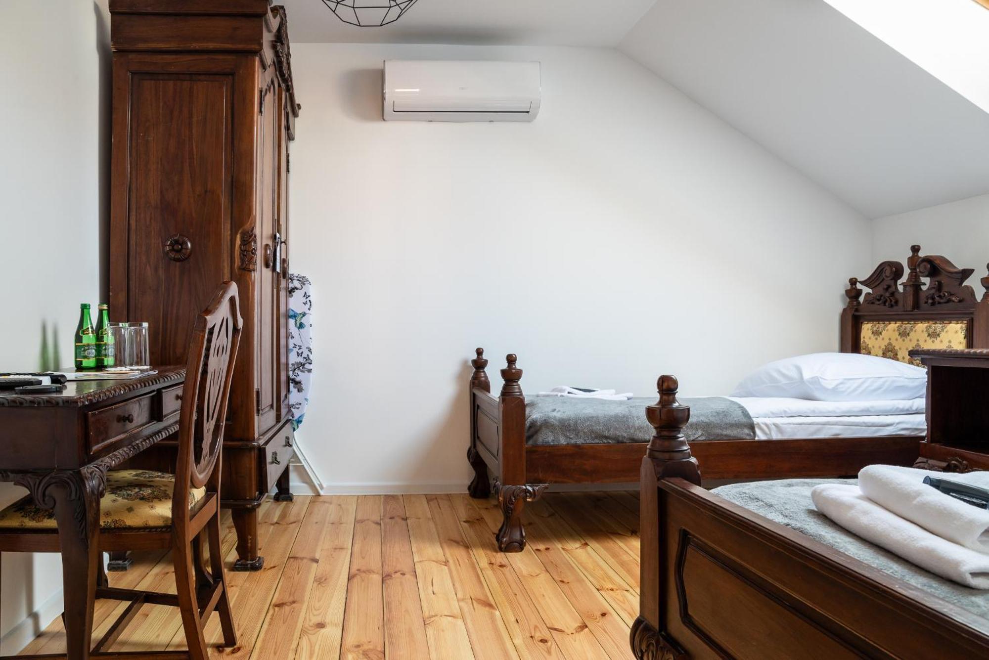 야시온카 Karczma Ostoya B&B 객실 사진
